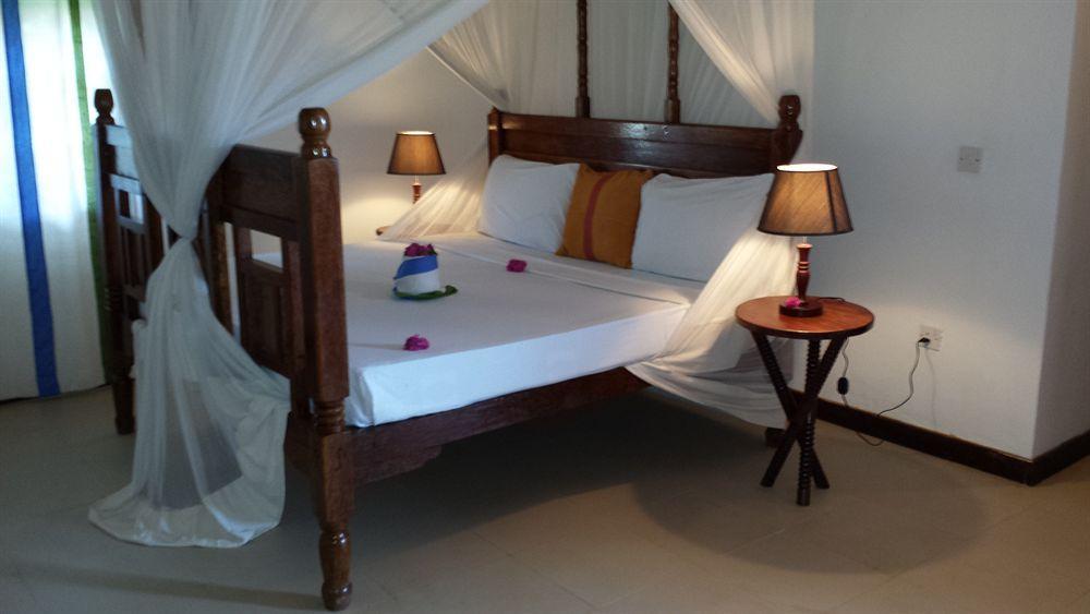 Baobab Beach Resort Нунгви Екстериор снимка